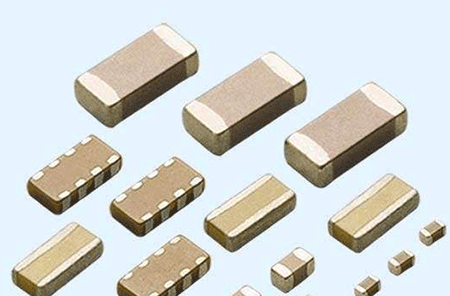 手機中的電容的模樣